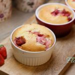 CLAFOUTIS CU CĂPȘUNI ȘI MASCARPONE