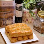 SĂRĂȚELE FRAGEDE CU CAȘCAVAL ȘI ULEI DE MĂSLINE